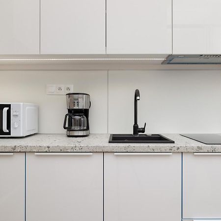 Modern Studio With Terrace And Parking In Swinoujscie By Noclegi Renters Экстерьер фото